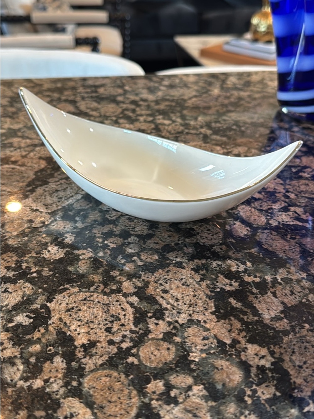 Lenox Ivory Crescent Collection Platinum Trim Boat Shaped Nut/Candy/Relish Dish